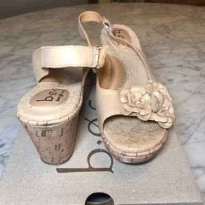 b.o.c. tan/gold open-toe wedge sandal